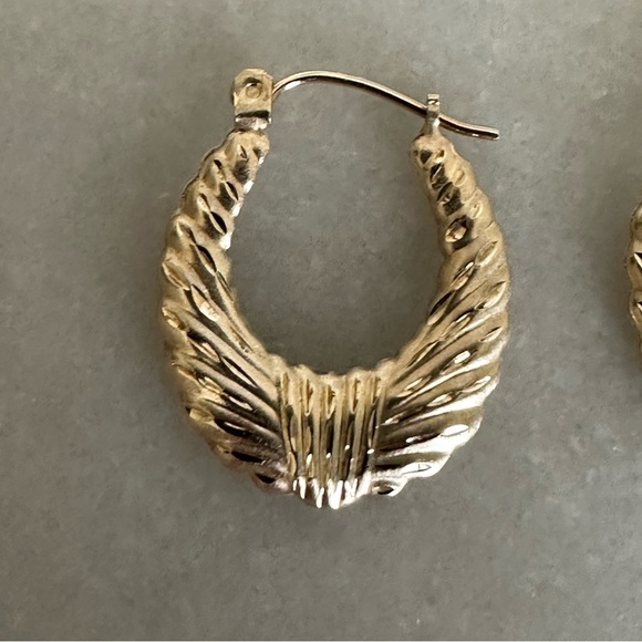 10k Solid Gold Hoop Earrings - Picture 9 of 15